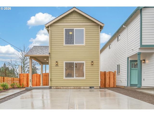 9251 E Burnside St, Portland, OR 97216