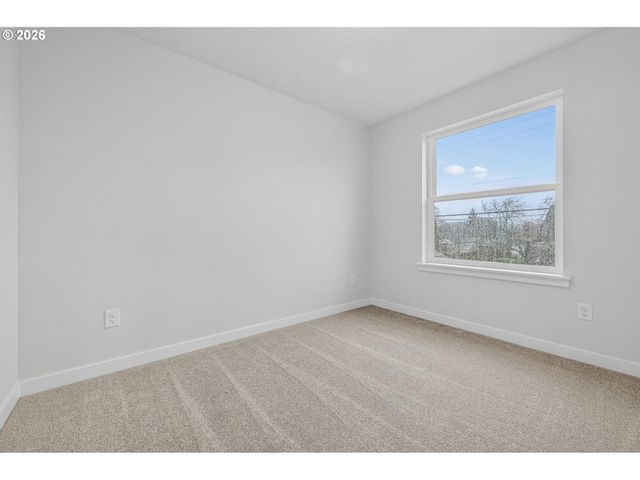 9251 E Burnside St, Portland, OR 97216