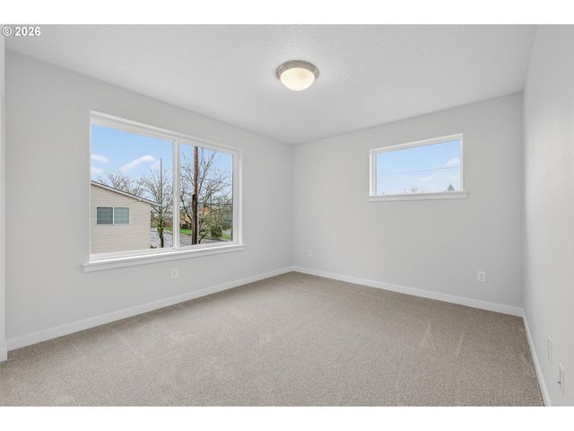 9251 E Burnside St, Portland, OR 97216