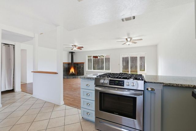 2617 Yuma Cir, Sacramento, CA 95827