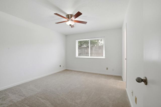 2617 Yuma Cir, Sacramento, CA 95827