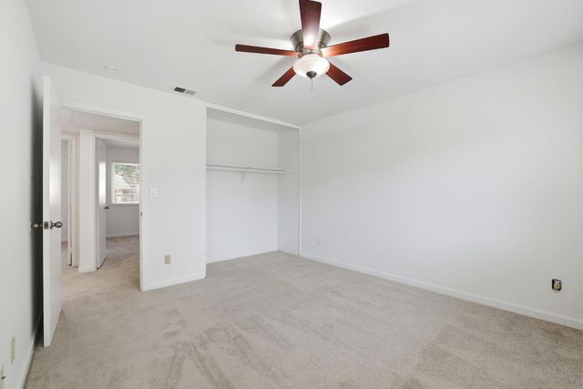 2617 Yuma Cir, Sacramento, CA 95827