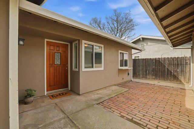 2617 Yuma Cir, Sacramento, CA 95827