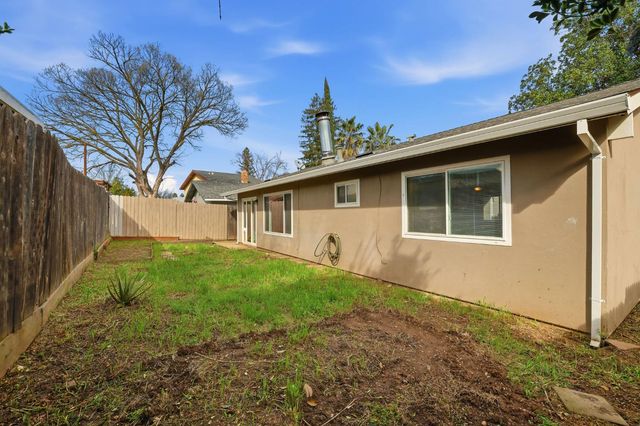 2617 Yuma Cir, Sacramento, CA 95827