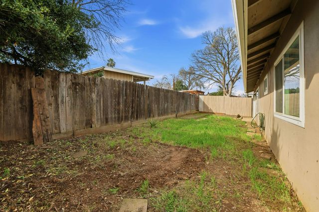 2617 Yuma Cir, Sacramento, CA 95827