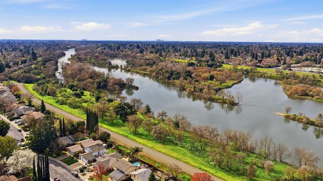 2617 Yuma Cir, Sacramento, CA 95827