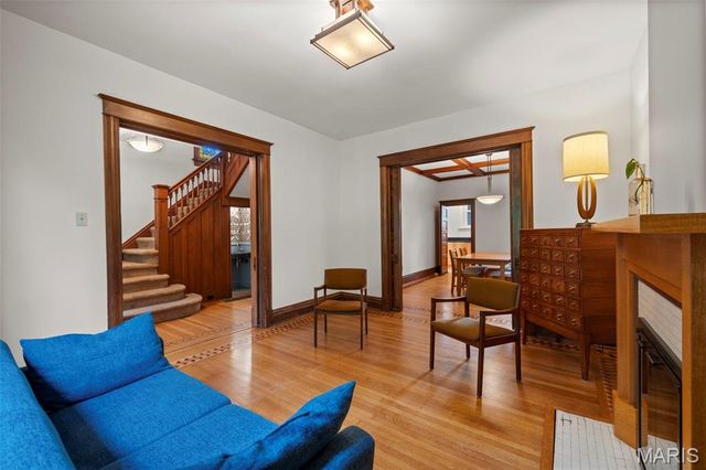 3655 Hartford Street, St Louis, MO 63116