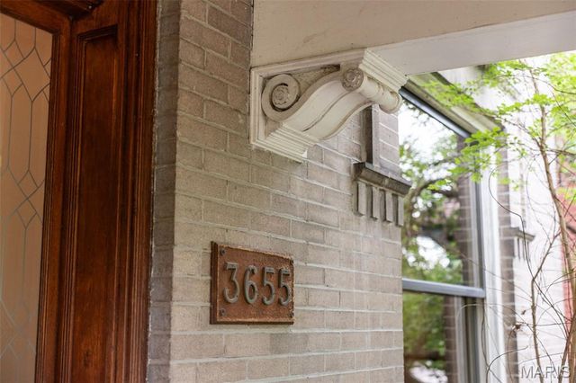 3655 Hartford Street, St Louis, MO 63116