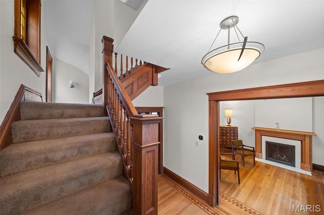 3655 Hartford Street, St Louis, MO 63116