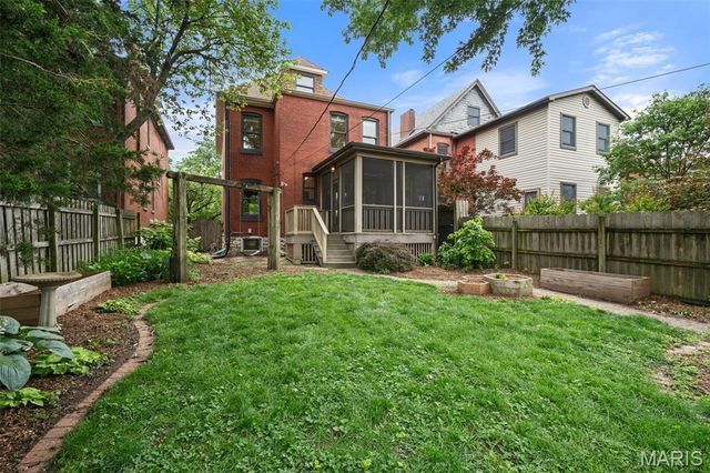 3655 Hartford Street, St Louis, MO 63116