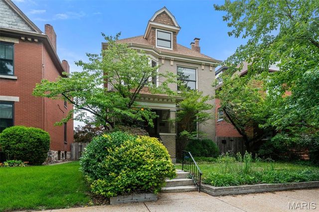 3655 Hartford Street, St Louis, MO 63116