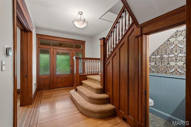 3655 Hartford Street, St Louis, MO 63116