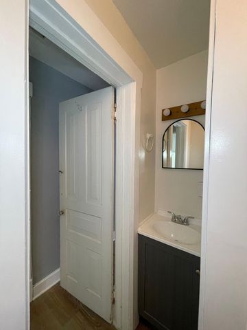 509 Oak Street, Kalamazoo, MI 49007