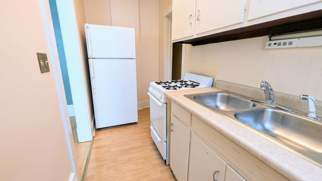 509 Oak Street, Kalamazoo, MI 49007