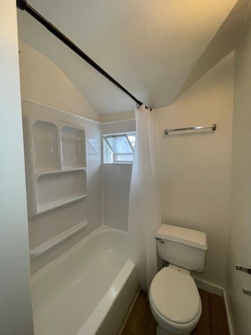 509 Oak Street, Kalamazoo, MI 49007