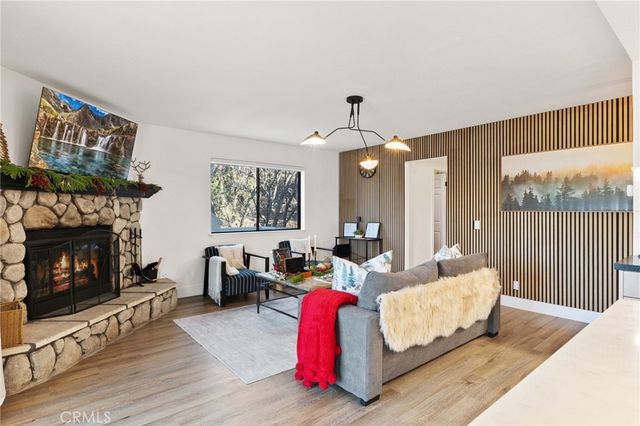 30260 Gremlin Court, Running Springs, CA 92382