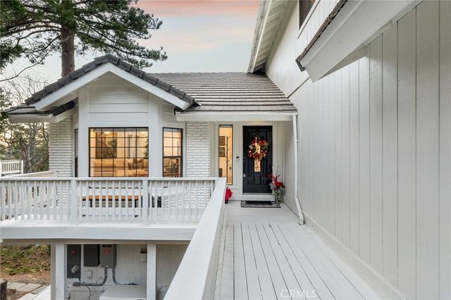 30260 Gremlin Court, Running Springs, CA 92382