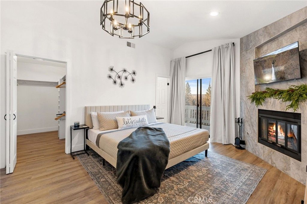 Image 26 of property listing at 30260 Gremlin Court, Running Springs, CA 92382