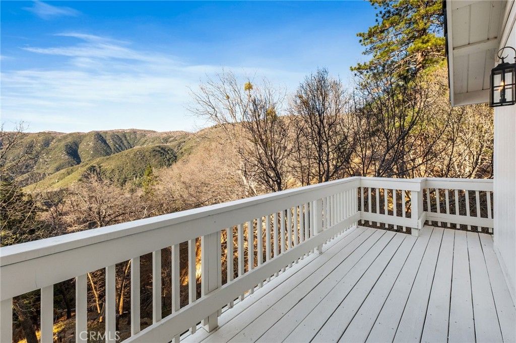 Image 32 of property listing at 30260 Gremlin Court, Running Springs, CA 92382