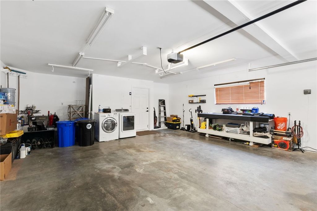 Image 36 of property listing at 30260 Gremlin Court, Running Springs, CA 92382