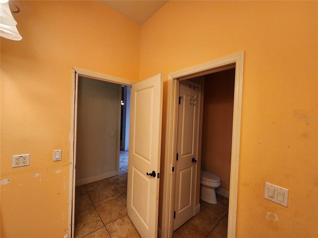 2832 VINTAGE VIEW LOOP, Lakeland, FL 33812