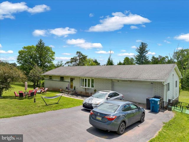 88 SPRUCE AVE, Birdsboro, PA 19508