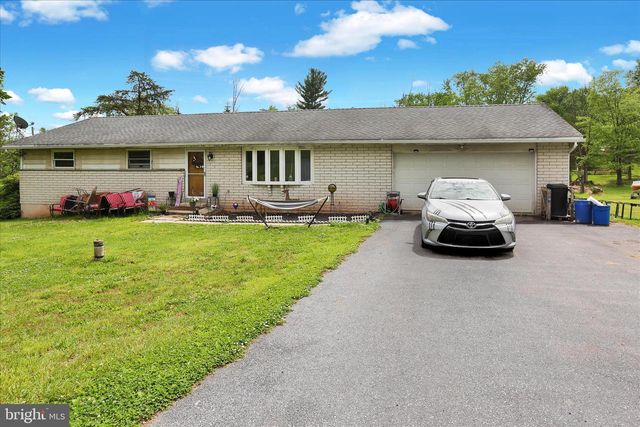 88 SPRUCE AVE, Birdsboro, PA 19508