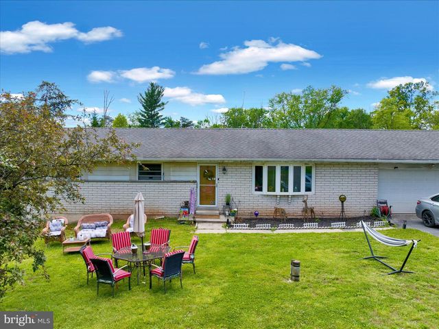 88 SPRUCE AVE, Birdsboro, PA 19508