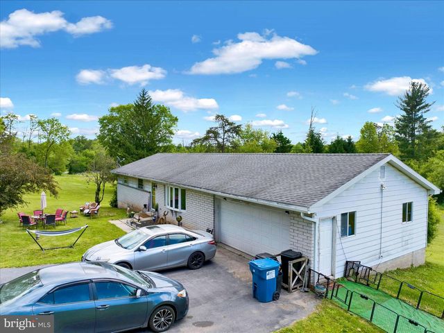 88 SPRUCE AVE, Birdsboro, PA 19508