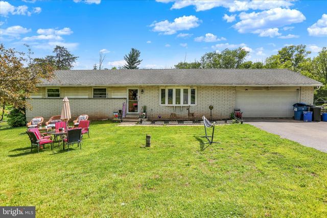 88 SPRUCE AVE, Birdsboro, PA 19508