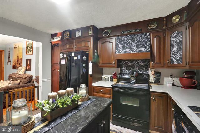88 SPRUCE AVE, Birdsboro, PA 19508