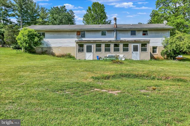 88 SPRUCE AVE, Birdsboro, PA 19508