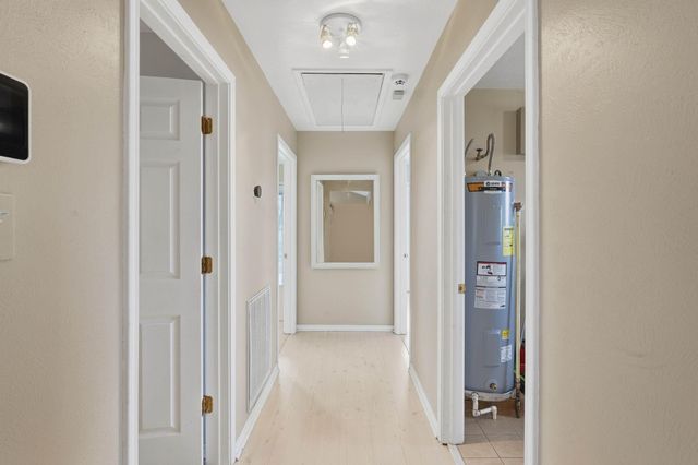 360 S Lakeside Drive, Huntsville, TX 77320