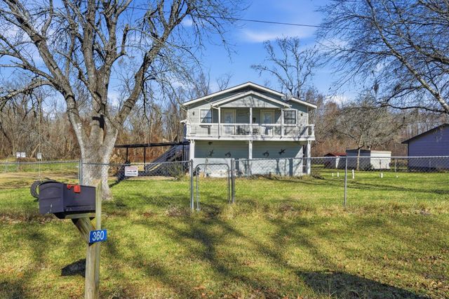 360 S Lakeside Drive, Huntsville, TX 77320