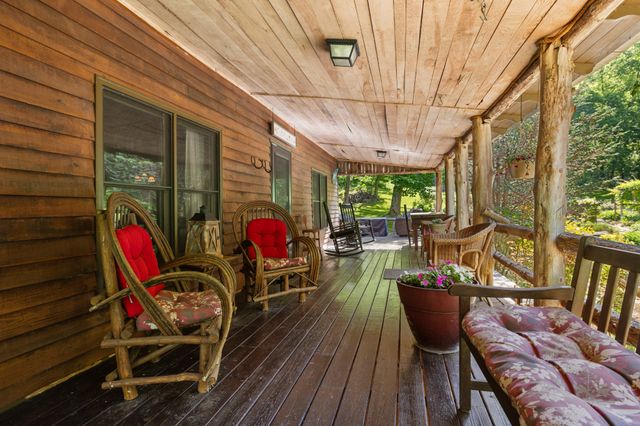 28 Bussell Ln, Gordonsville, TN 38563