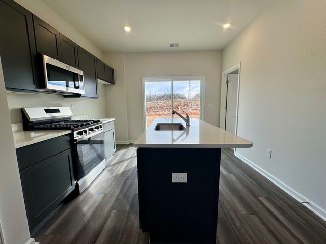 12134 Lansbury Drive, Inman, SC 29349