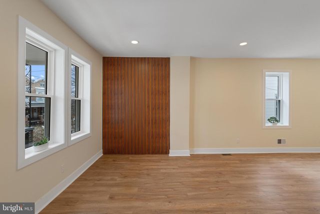 530 ARTHUR ST, Philadelphia, PA 19111