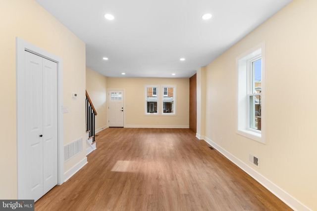 530 ARTHUR ST, Philadelphia, PA 19111