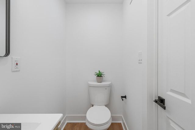 530 ARTHUR ST, Philadelphia, PA 19111