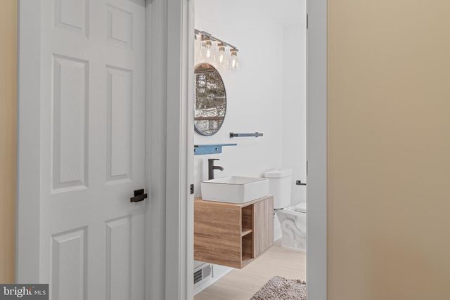 530 ARTHUR ST, Philadelphia, PA 19111