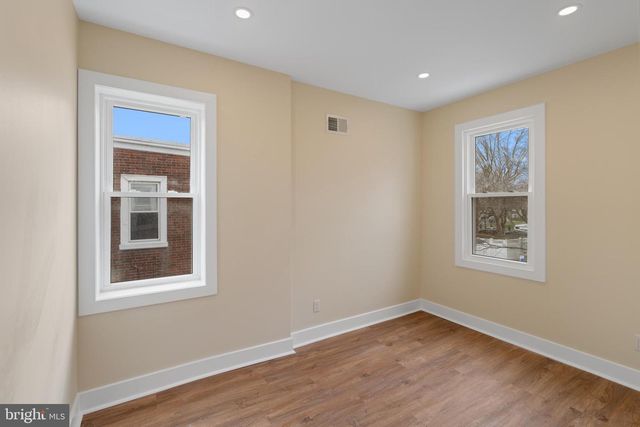 530 ARTHUR ST, Philadelphia, PA 19111