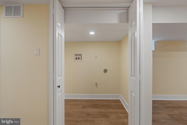 530 ARTHUR ST, Philadelphia, PA 19111