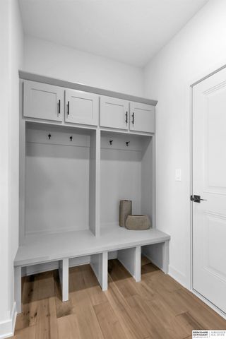 5417 N 191st Street, Elkhorn, NE 68022