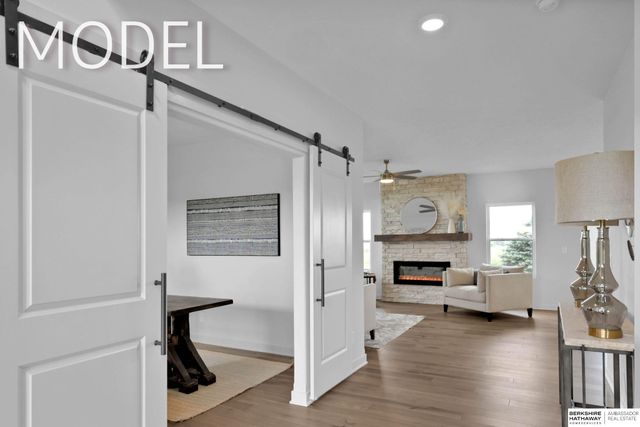 5417 N 191st Street, Elkhorn, NE 68022