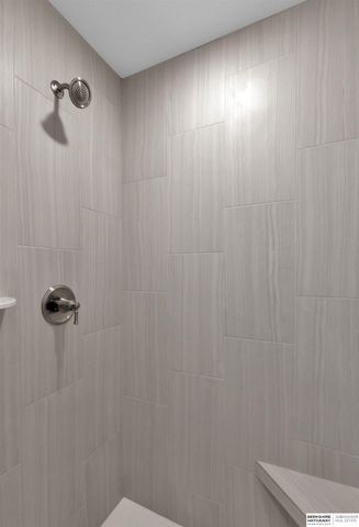 5417 N 191st Street, Elkhorn, NE 68022