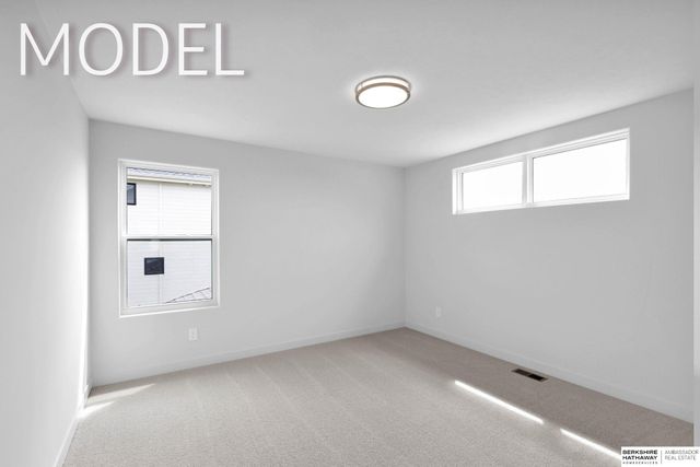 5417 N 191st Street, Elkhorn, NE 68022