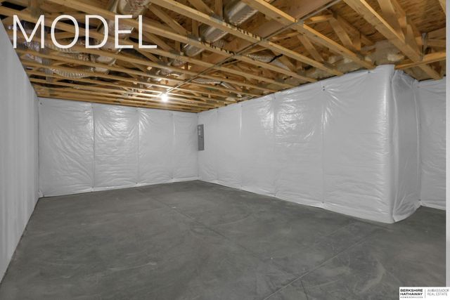 5417 N 191st Street, Elkhorn, NE 68022