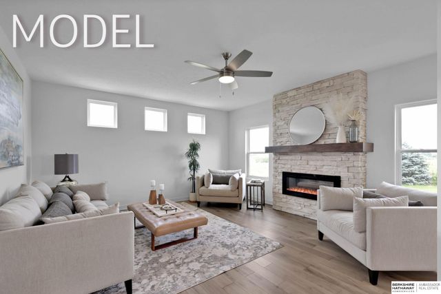 5417 N 191st Street, Elkhorn, NE 68022