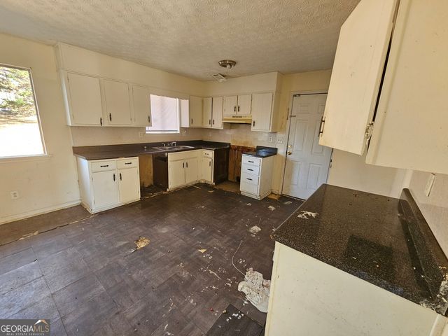 743 Summer Chase Drive, Jonesboro, GA 30238