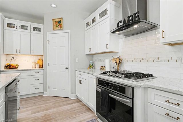 820 Sunset Pointe Drive, Salisbury, NC 28146